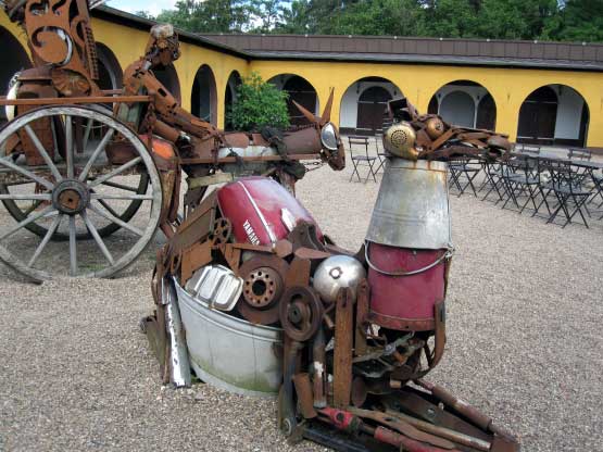 Bibeldorf Rietberg, Innenhof