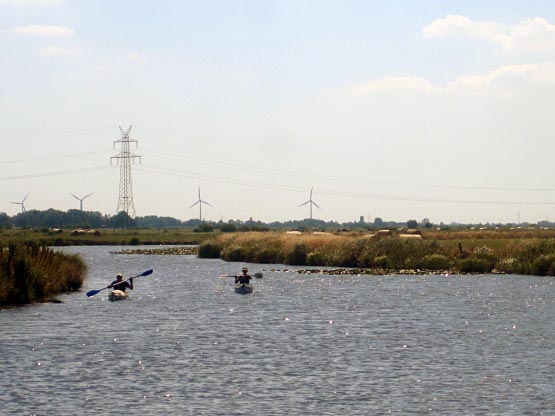 Paddler auf dem Fehntjer Tief