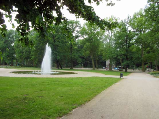 Springbrunnen am Rosengarten