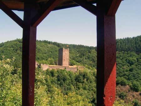 Turm Burg Manderscheid